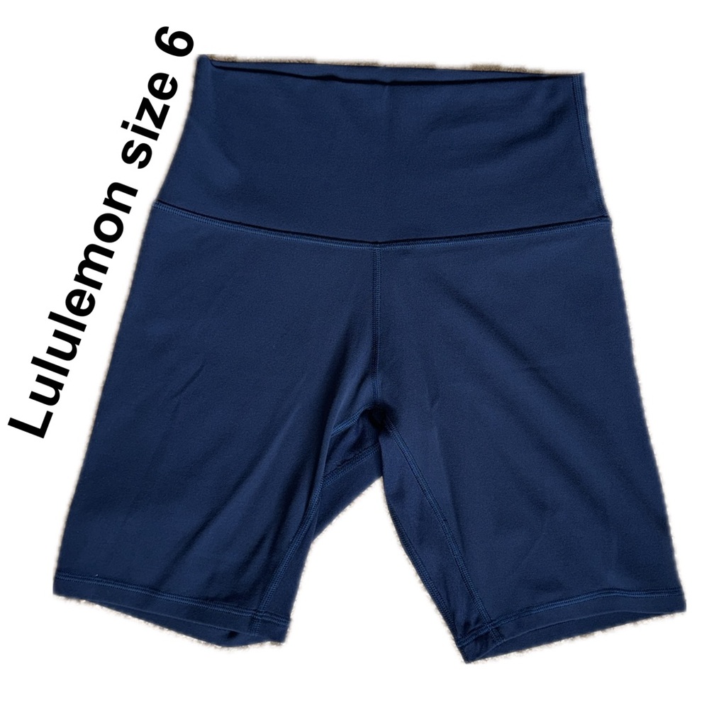 Lululemon Align High Rise Short. 8" inseam. True Navy. Size 6.